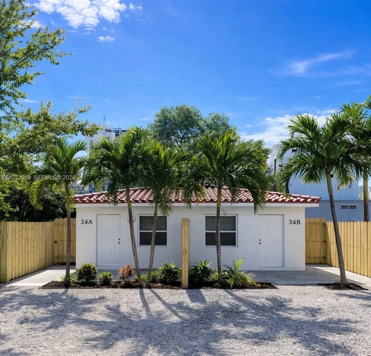 34 Se 1st Ave A-b, Dania Beach, Florida 33004, Dania Beach, Florida 33004, 1 Bedroom Bedrooms, ,1 BathroomBathrooms,Residential Lease,For Rent,34 Se 1st Ave A-b, Dania Beach, Florida 33004,A12013068