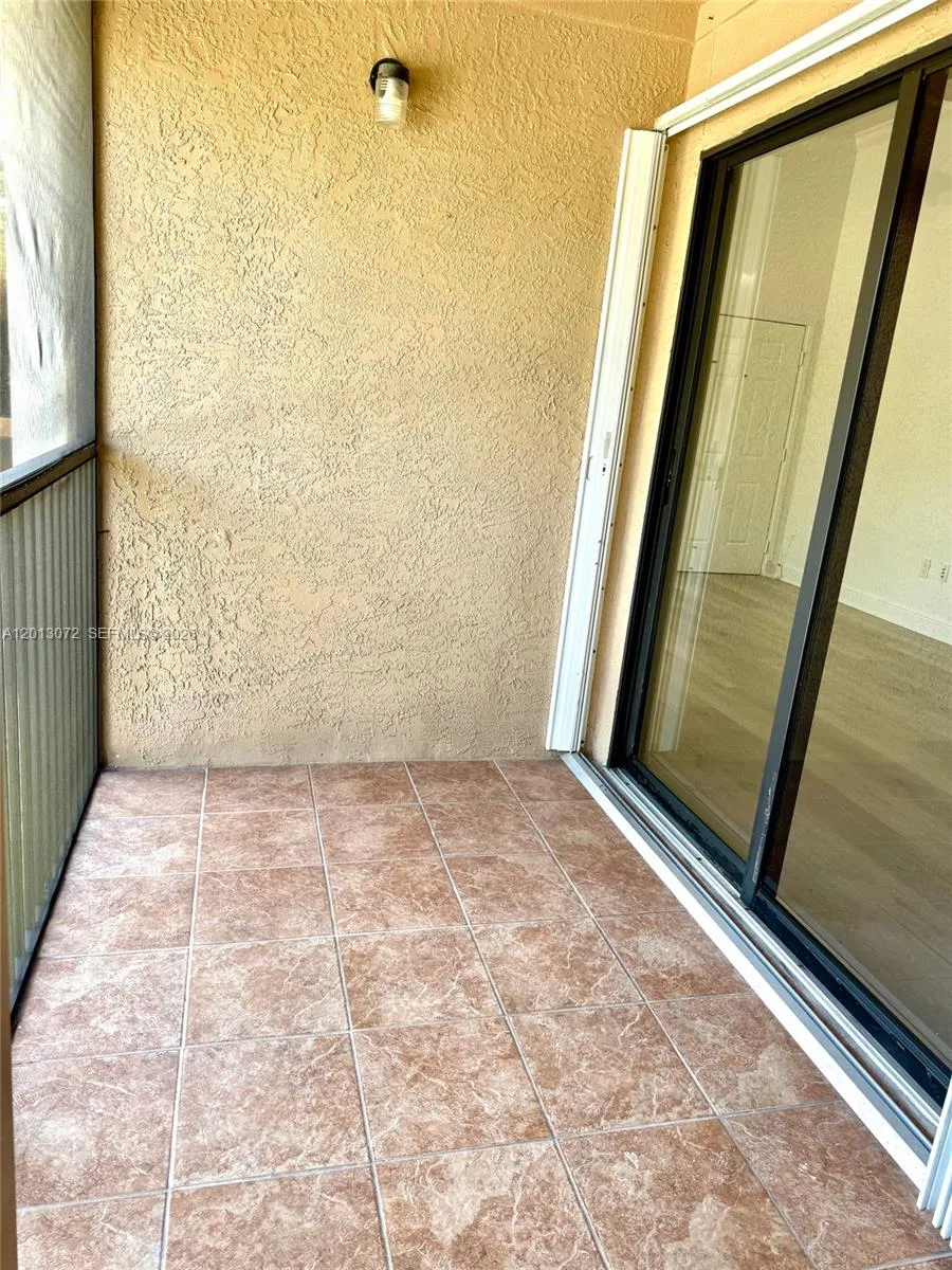 15560 Sw 106th Ln 1302, Miami, Florida 33196, Miami, Florida 33196, 2 Bedrooms Bedrooms, ,2 BathroomsBathrooms,Residential,For Sale,15560 Sw 106th Ln 1302, Miami, Florida 33196,A12013072