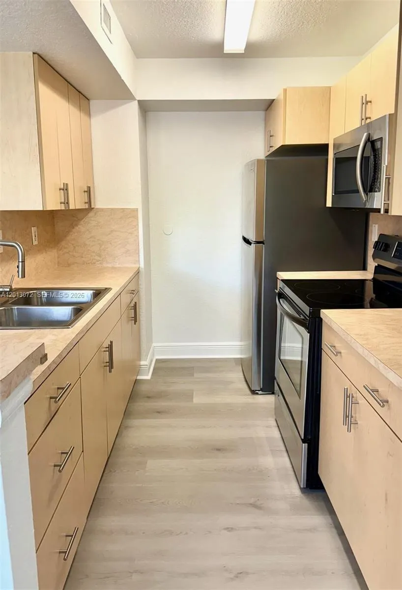 15560 Sw 106th Ln 1302, Miami, Florida 33196, Miami, Florida 33196, 2 Bedrooms Bedrooms, ,2 BathroomsBathrooms,Residential,For Sale,15560 Sw 106th Ln 1302, Miami, Florida 33196,A12013072