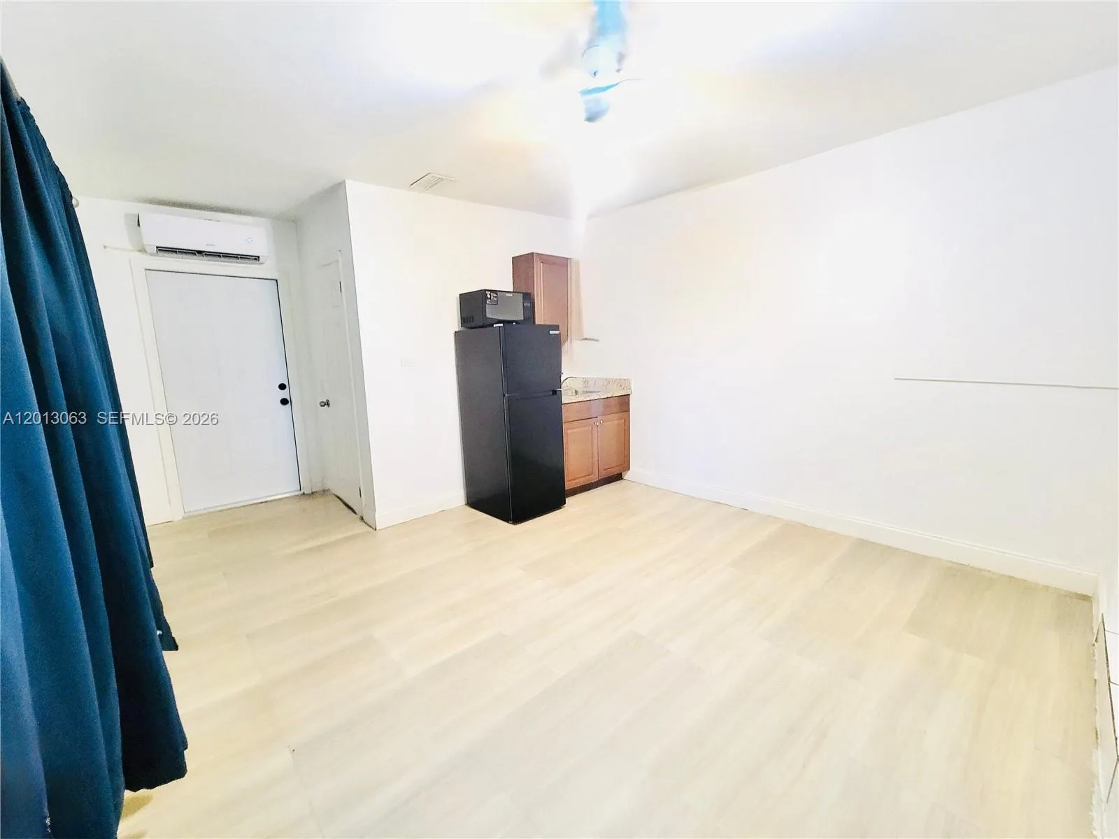 6730 Charleston St B-2, Hollywood, Florida 33024, Hollywood, Florida 33024, ,1 BathroomBathrooms,Residential Lease,For Rent,6730 Charleston St B-2, Hollywood, Florida 33024,A12013063