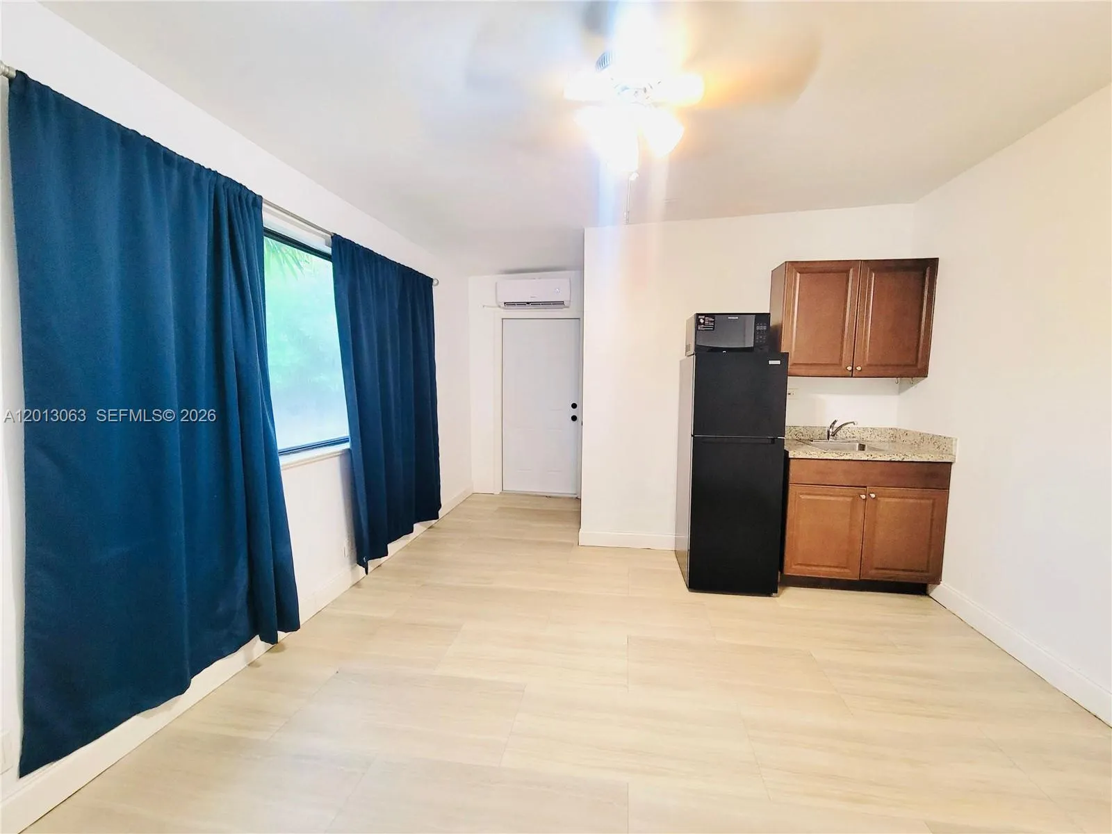 6730 Charleston St B-2, Hollywood, Florida 33024, Hollywood, Florida 33024, ,1 BathroomBathrooms,Residential Lease,For Rent,6730 Charleston St B-2, Hollywood, Florida 33024,A12013063