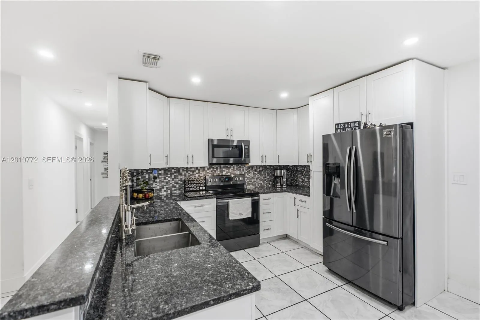 630 Ne 23rd Ct, Pompano Beach, Florida 33064, Pompano Beach, Florida 33064, 4 Bedrooms Bedrooms, ,2 BathroomsBathrooms,Residential Lease,For Rent,630 Ne 23rd Ct, Pompano Beach, Florida 33064,A12010772