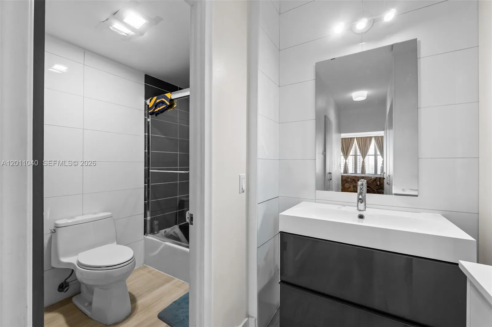 1825 S Ocean Drive Ph-9, Hallandale Beach, Florida, Hallandale Beach, Florida 33009, 2 Bedrooms Bedrooms, ,2 BathroomsBathrooms,Residential,For Sale,1825 S Ocean Drive Ph-9, Hallandale Beach, Florida,A12011040