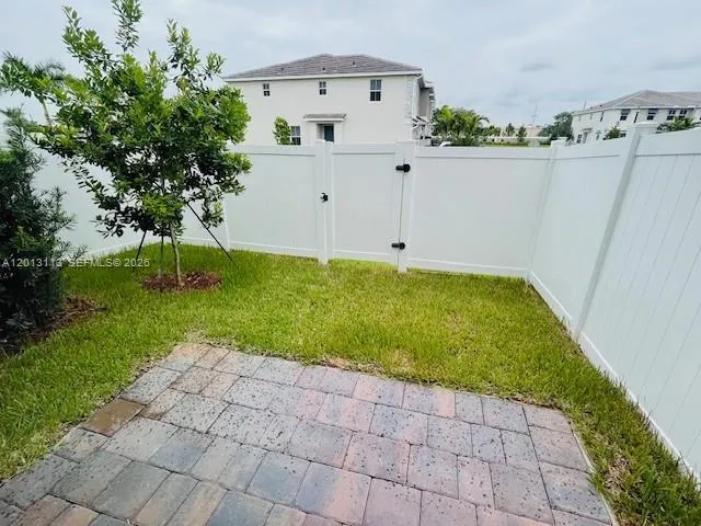 172 Sw 171st Ln, Pembroke Pines, Florida 33027, Pembroke Pines, Florida 33027, 4 Bedrooms Bedrooms, ,3 BathroomsBathrooms,Residential Lease,For Rent,172 Sw 171st Ln, Pembroke Pines, Florida 33027,A12013113