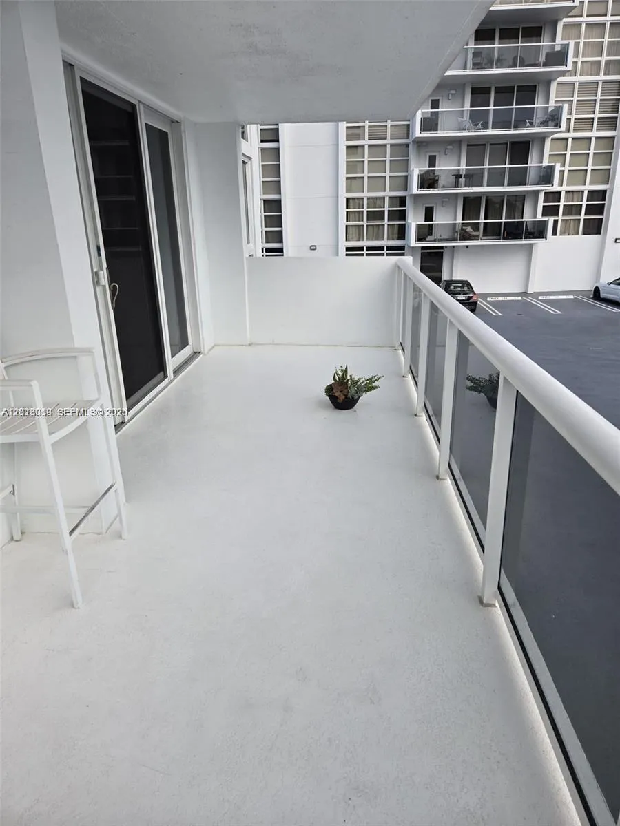 2715 N Ocean Blvd 2e, Fort Lauderdale, Florida 333, Fort Lauderdale, Florida 33308, 2 Bedrooms Bedrooms, ,2 BathroomsBathrooms,Residential,For Sale,2715 N Ocean Blvd 2e, Fort Lauderdale, Florida 333,A12013019
