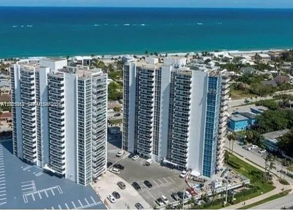 2715 N Ocean Blvd 2e, Fort Lauderdale, Florida 333, Fort Lauderdale, Florida 33308, 2 Bedrooms Bedrooms, ,2 BathroomsBathrooms,Residential,For Sale,2715 N Ocean Blvd 2e, Fort Lauderdale, Florida 333,A12013019