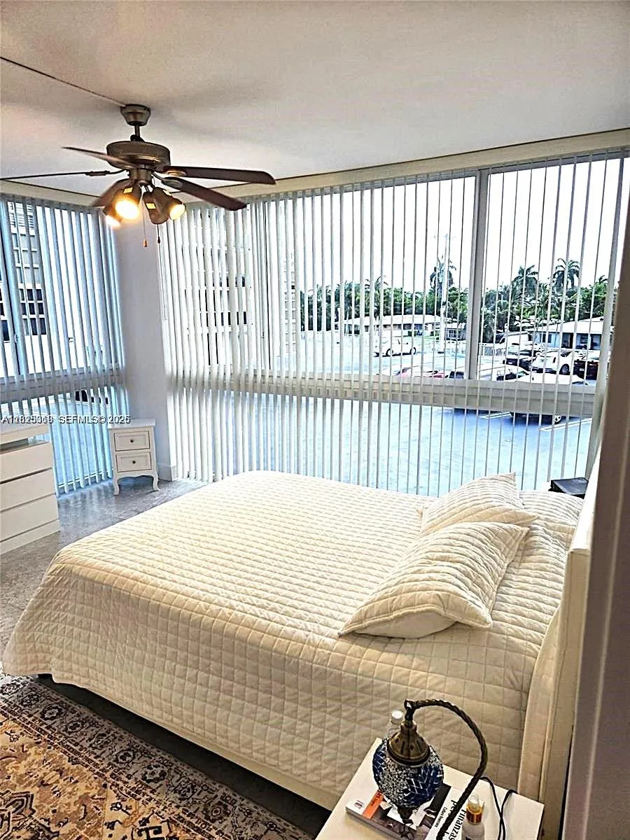 2715 N Ocean Blvd 2e, Fort Lauderdale, Florida 333, Fort Lauderdale, Florida 33308, 2 Bedrooms Bedrooms, ,2 BathroomsBathrooms,Residential,For Sale,2715 N Ocean Blvd 2e, Fort Lauderdale, Florida 333,A12013019