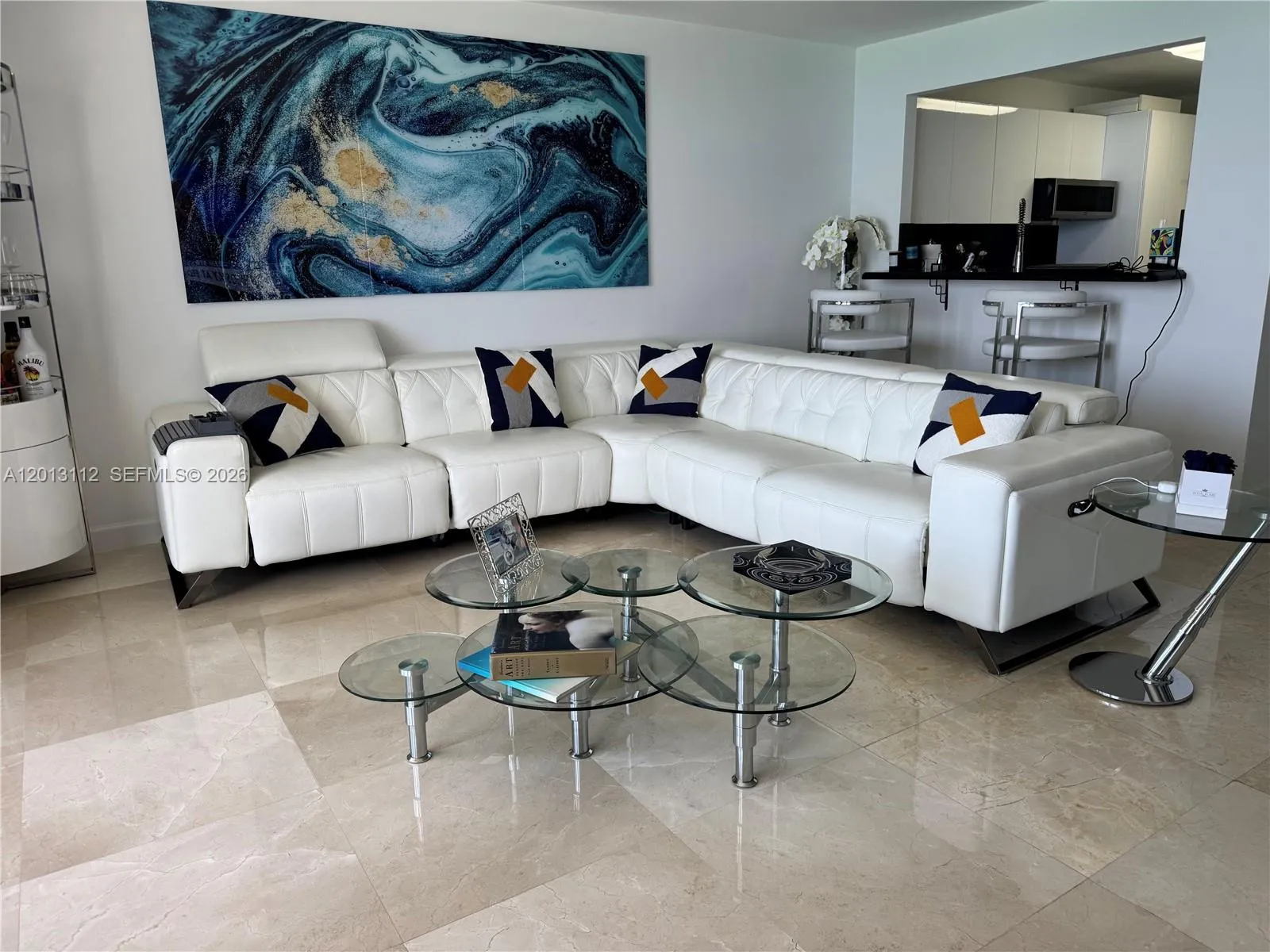 5555 Collins Ave 14e, Miami Beach, Florida 33140, Miami Beach, Florida 33140, 1 Bedroom Bedrooms, ,2 BathroomsBathrooms,Residential Lease,For Rent,5555 Collins Ave 14e, Miami Beach, Florida 33140,A12013112