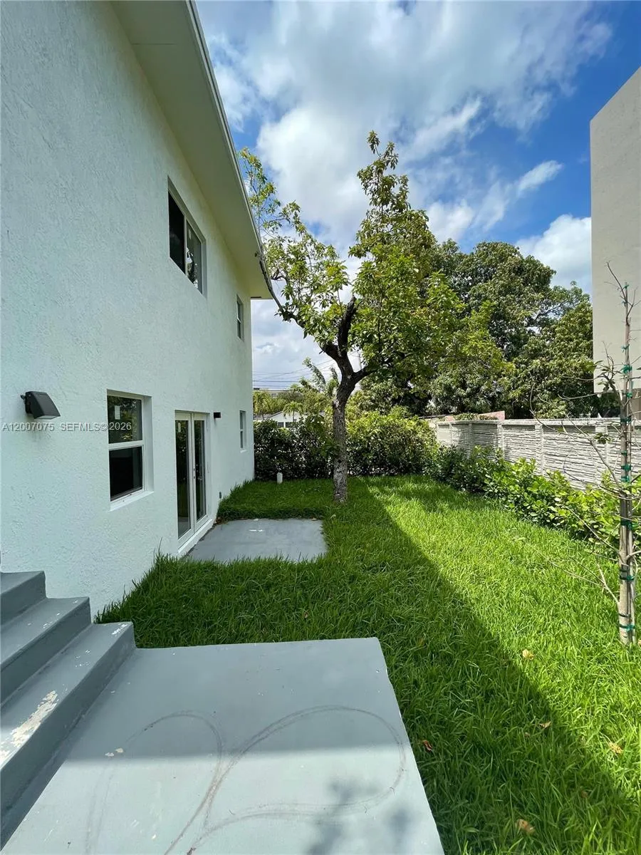 6511 Nw 17th Ave, Miami, Florida 33147, Miami, Florida 33147, ,Residential Income,For Sale,6511 Nw 17th Ave, Miami, Florida 33147,A12007075