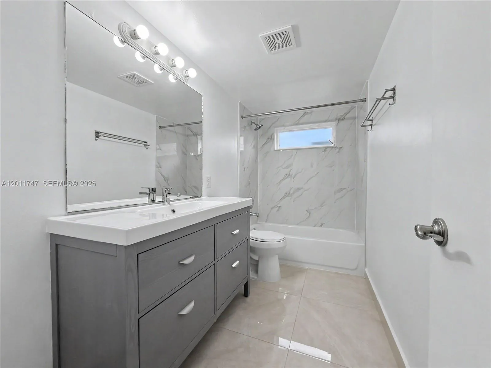 11200 Taft St 11200, Pembroke Pines, Florida 33026, Pembroke Pines, Florida 33026, 2 Bedrooms Bedrooms, ,2 BathroomsBathrooms,Residential,For Sale,11200 Taft St 11200, Pembroke Pines, Florida 33026,A12011747