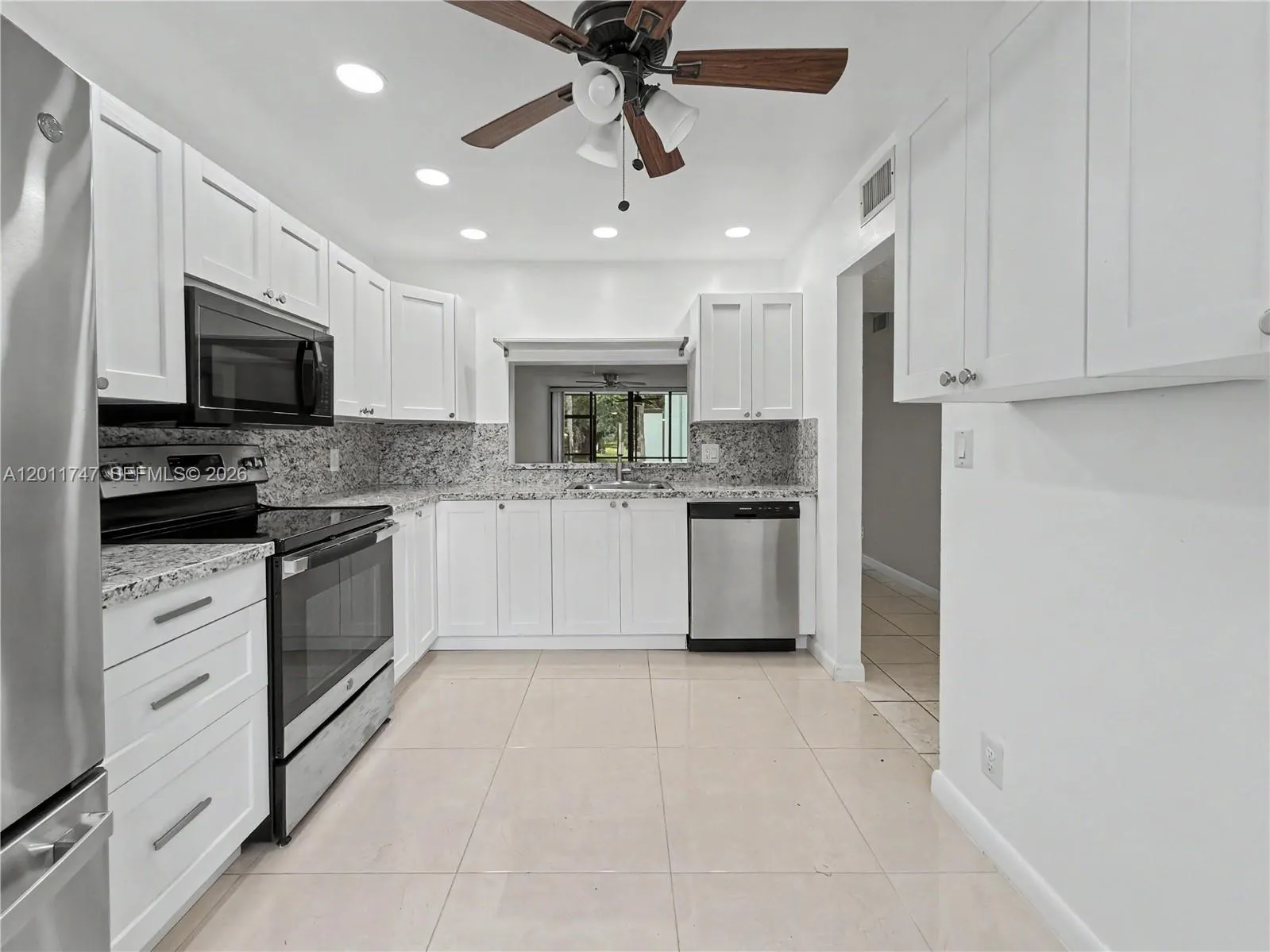 11200 Taft St 11200, Pembroke Pines, Florida 33026, Pembroke Pines, Florida 33026, 2 Bedrooms Bedrooms, ,2 BathroomsBathrooms,Residential,For Sale,11200 Taft St 11200, Pembroke Pines, Florida 33026,A12011747