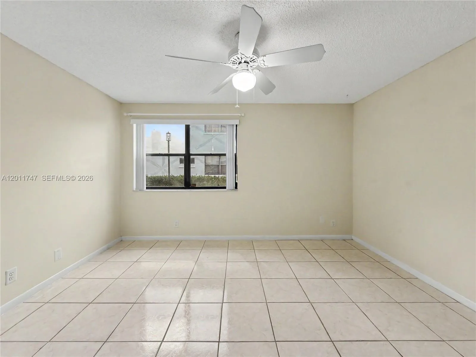 11200 Taft St 11200, Pembroke Pines, Florida 33026, Pembroke Pines, Florida 33026, 2 Bedrooms Bedrooms, ,2 BathroomsBathrooms,Residential,For Sale,11200 Taft St 11200, Pembroke Pines, Florida 33026,A12011747