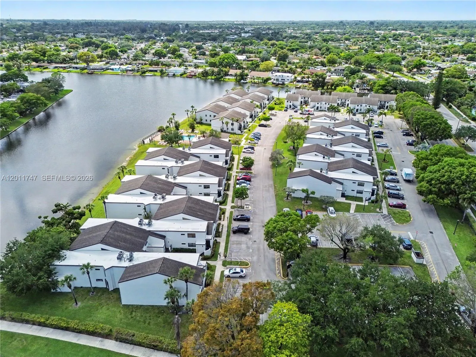 11200 Taft St 11200, Pembroke Pines, Florida 33026, Pembroke Pines, Florida 33026, 2 Bedrooms Bedrooms, ,2 BathroomsBathrooms,Residential,For Sale,11200 Taft St 11200, Pembroke Pines, Florida 33026,A12011747