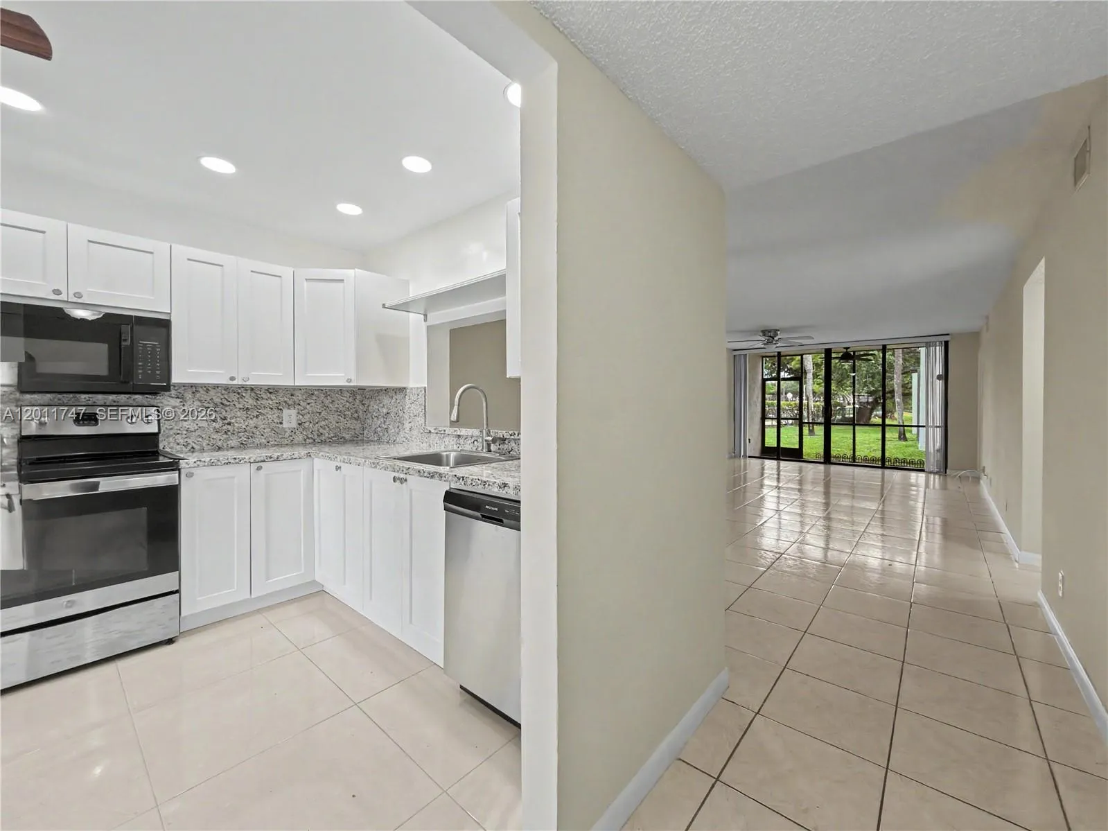 11200 Taft St 11200, Pembroke Pines, Florida 33026, Pembroke Pines, Florida 33026, 2 Bedrooms Bedrooms, ,2 BathroomsBathrooms,Residential,For Sale,11200 Taft St 11200, Pembroke Pines, Florida 33026,A12011747