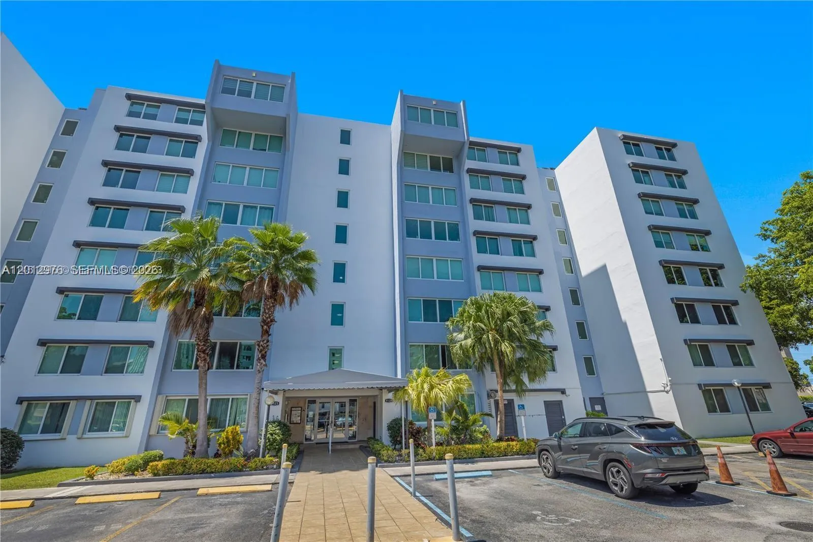 9125 Sw 77th Ave 802, Miami, Florida 33156, Miami, Florida 33156, 3 Bedrooms Bedrooms, ,2 BathroomsBathrooms,Residential,For Sale,9125 Sw 77th Ave 802, Miami, Florida 33156,A12012976