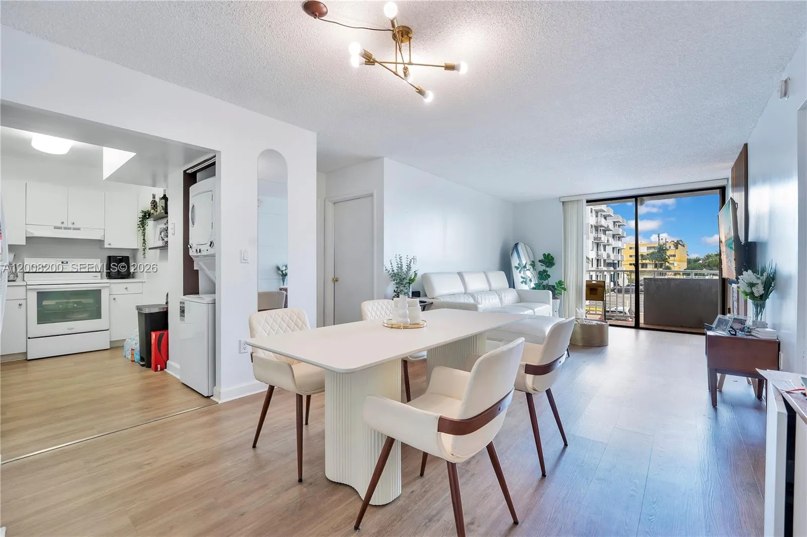 8261 Nw 8th St 231, Miami, Florida 33126, Miami, Florida 33126, 2 Bedrooms Bedrooms, ,1 BathroomBathrooms,Residential Lease,For Rent,8261 Nw 8th St 231, Miami, Florida 33126,A12008200