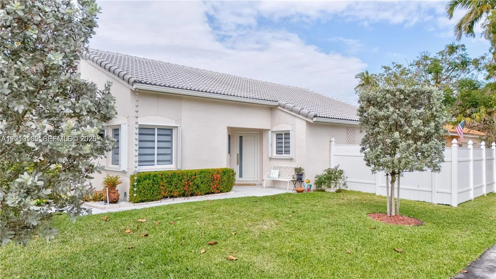 17851 Nw 19th St 17851, Pembroke Pines, Florida 33, Pembroke Pines, Florida 33029, 3 Bedrooms Bedrooms, ,2 BathroomsBathrooms,Residential Lease,For Rent,17851 Nw 19th St 17851, Pembroke Pines, Florida 33,A12013185