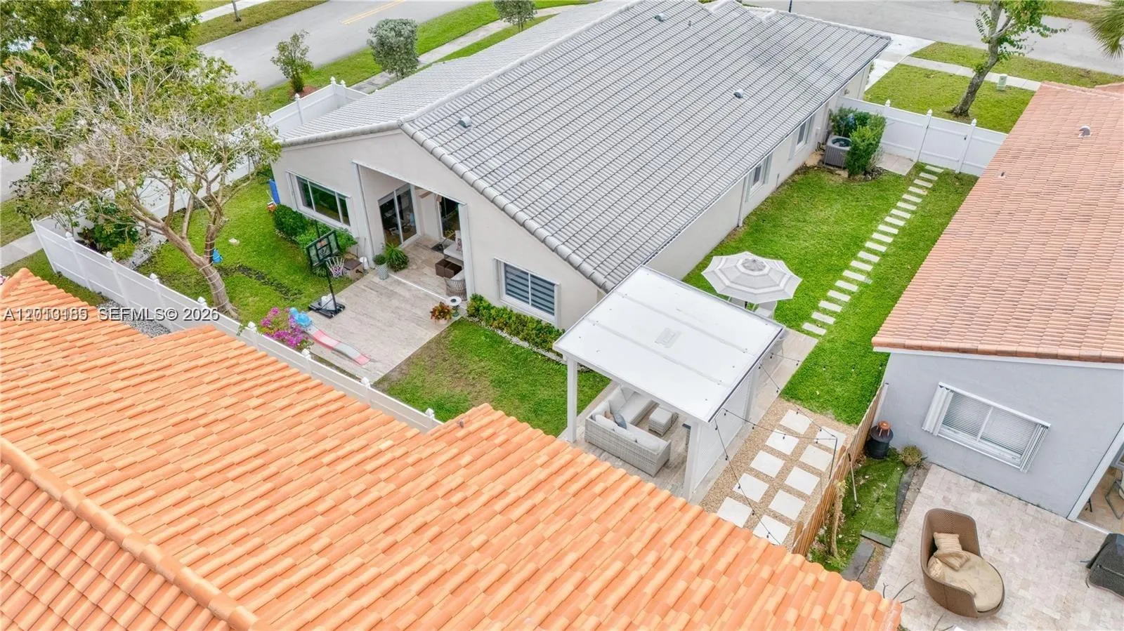 17851 Nw 19th St 17851, Pembroke Pines, Florida 33, Pembroke Pines, Florida 33029, 3 Bedrooms Bedrooms, ,2 BathroomsBathrooms,Residential Lease,For Rent,17851 Nw 19th St 17851, Pembroke Pines, Florida 33,A12013185