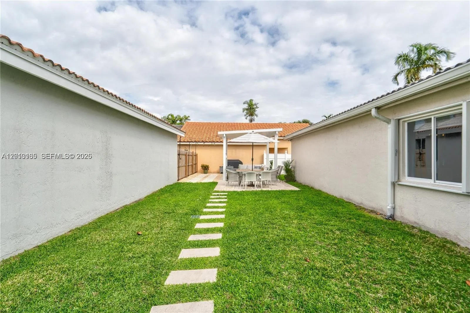 17851 Nw 19th St 17851, Pembroke Pines, Florida 33, Pembroke Pines, Florida 33029, 3 Bedrooms Bedrooms, ,2 BathroomsBathrooms,Residential Lease,For Rent,17851 Nw 19th St 17851, Pembroke Pines, Florida 33,A12013185