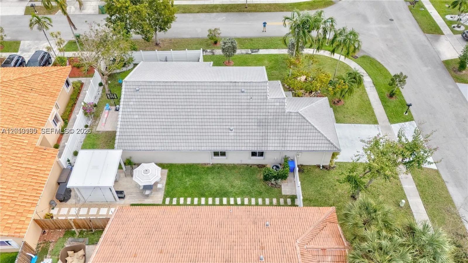 17851 Nw 19th St 17851, Pembroke Pines, Florida 33, Pembroke Pines, Florida 33029, 3 Bedrooms Bedrooms, ,2 BathroomsBathrooms,Residential Lease,For Rent,17851 Nw 19th St 17851, Pembroke Pines, Florida 33,A12013185
