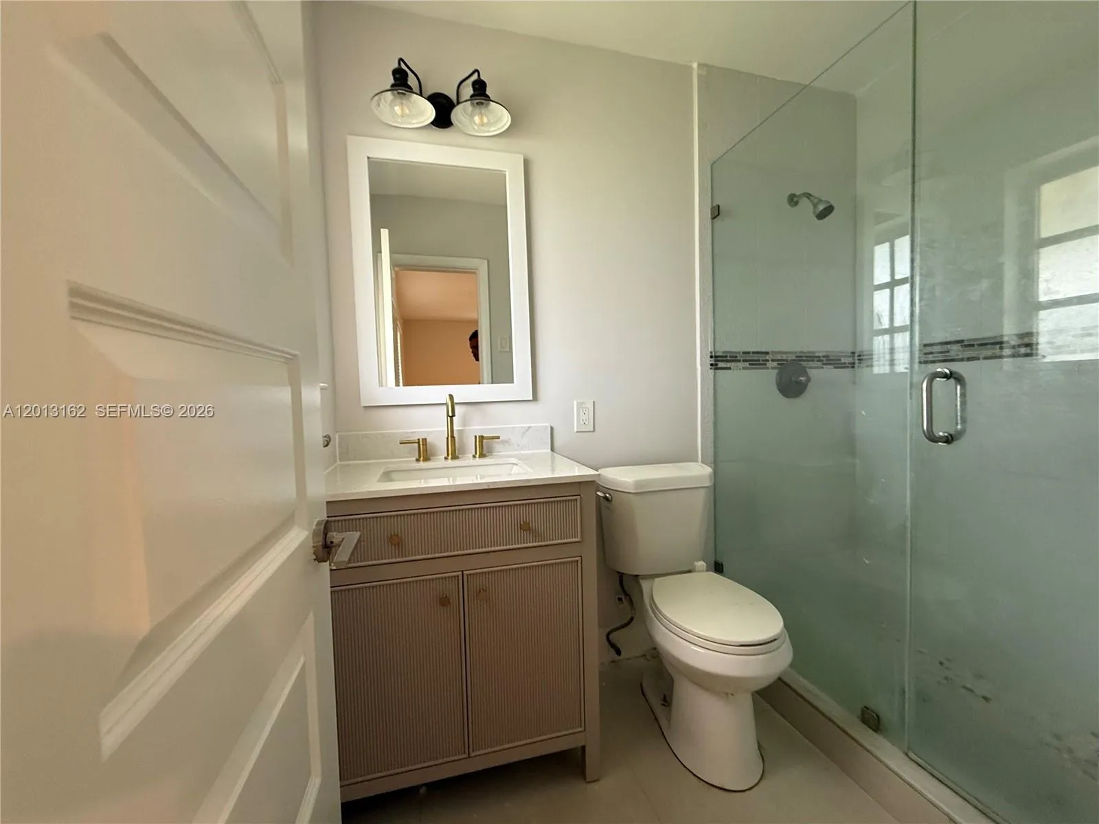 7611 Nw 2nd St 7611, Pembroke Pines, Florida 33024, Pembroke Pines, Florida 33024, 3 Bedrooms Bedrooms, ,2 BathroomsBathrooms,Residential Lease,For Rent,7611 Nw 2nd St 7611, Pembroke Pines, Florida 33024,A12013162