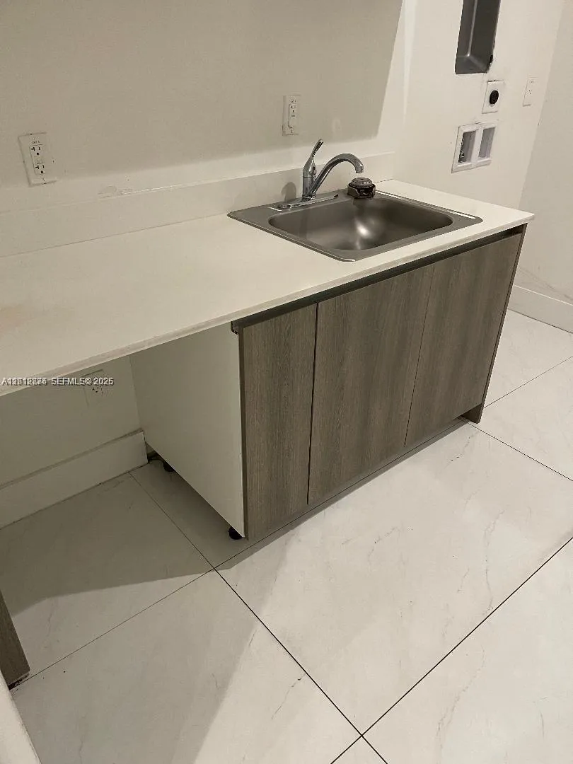 301 Altara Ave Cu-3g-3h-3i-3j, Coral Gables, Flori, Coral Gables, Florida 33146, ,Commercial Lease,For Rent,301 Altara Ave Cu-3g-3h-3i-3j, Coral Gables, Flori,A12012876