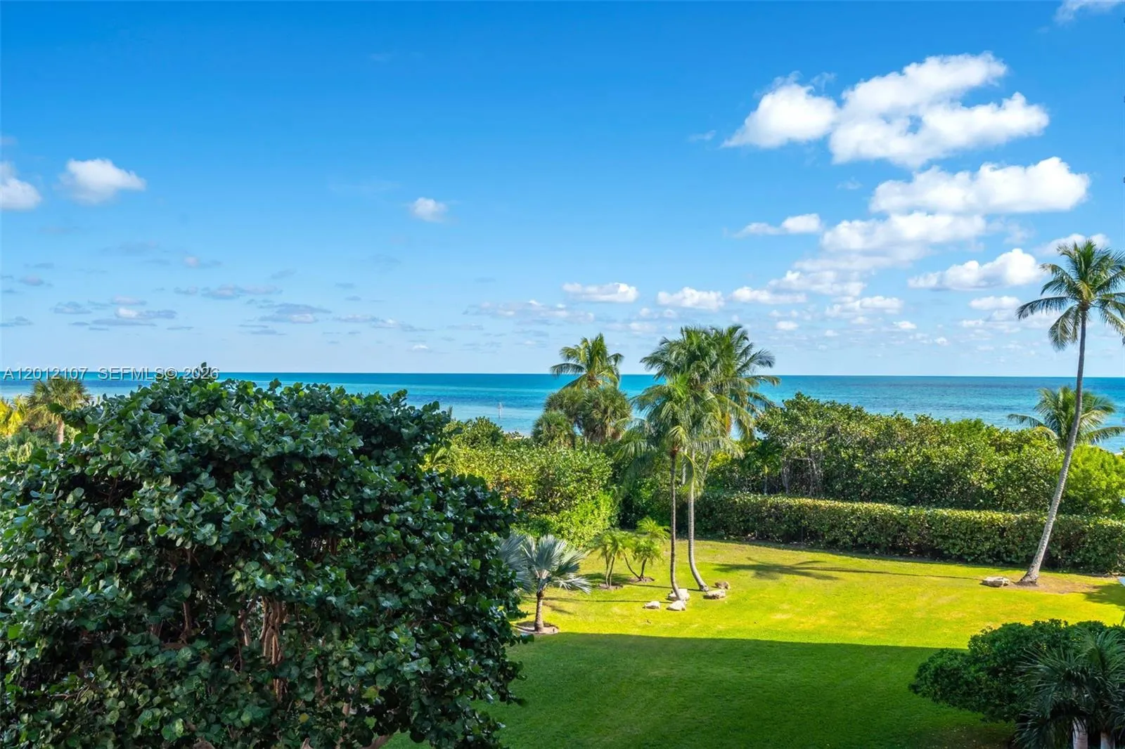 200 Ocean Lane Dr 407, Key Biscayne, Florida 33149, Key Biscayne, Florida 33149, 2 Bedrooms Bedrooms, ,2 BathroomsBathrooms,Residential,For Sale,200 Ocean Lane Dr 407, Key Biscayne, Florida 33149,A12012107