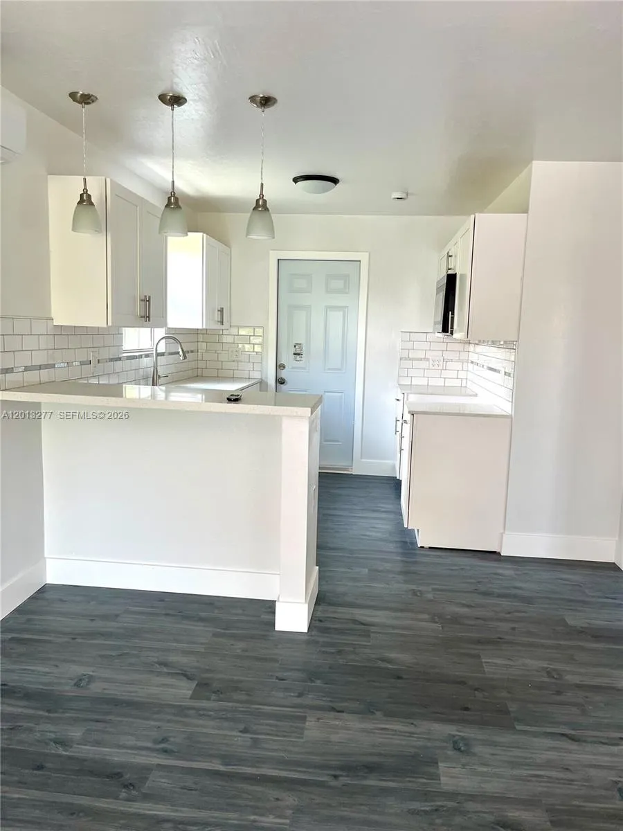 2331 Nw 55th Ter, Miami, Florida 33142, Miami, Florida 33142, 3 Bedrooms Bedrooms, ,2 BathroomsBathrooms,Residential,For Sale,2331 Nw 55th Ter, Miami, Florida 33142,A12013277