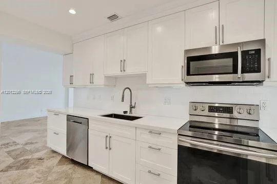 90 Edgewater Ph 18, Coral Gables, Florida 33133, Coral Gables, Florida 33133, 1 Bedroom Bedrooms, ,1 BathroomBathrooms,Residential Lease,For Rent,90 Edgewater Ph 18, Coral Gables, Florida 33133,A12012298 90 Edgewater Ph 18, Coral Gables, Florida 33133, Coral Gables, Florida 33133, 1 Bedroom Bedrooms, ,1 BathroomBathrooms,Residential Lease,For Rent,90 Edgewater Ph 18, Coral Gables, Florida 33133,A12012298
