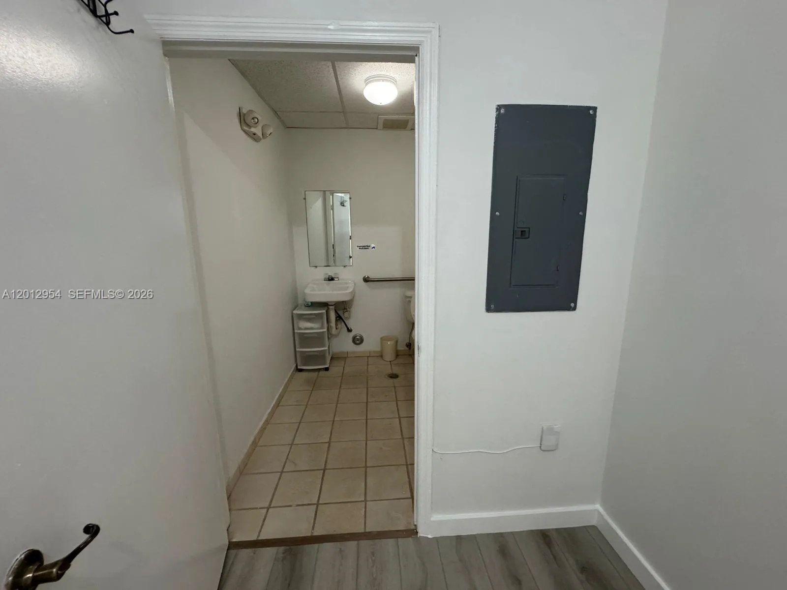 18710 Sw 107th Ave 21, Cutler Bay, Florida 33157, Cutler Bay, Florida 33157, ,Commercial Lease,For Rent,18710 Sw 107th Ave 21, Cutler Bay, Florida 33157,A12012954