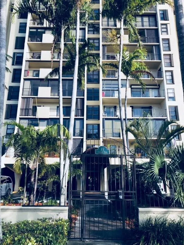 77 Crandon Blvd 2e, Key Biscayne, Florida 33149, Key Biscayne, Florida 33149, 2 Bedrooms Bedrooms, ,2 BathroomsBathrooms,Residential Lease,For Rent,77 Crandon Blvd 2e, Key Biscayne, Florida 33149,A12013447 77 Crandon Blvd 2e, Key Biscayne, Florida 33149, Key Biscayne, Florida 33149, 2 Bedrooms Bedrooms, ,2 BathroomsBathrooms,Residential Lease,For Rent,77 Crandon Blvd 2e, Key Biscayne, Florida 33149,A12013447