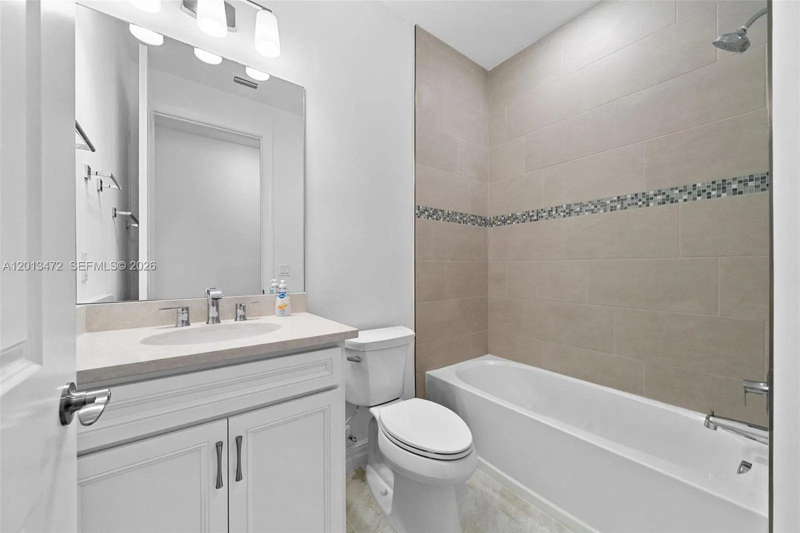 2715 Primrose Pl, Oakland Park, Florida 33309, Oakland Park, Florida 33309, 3 Bedrooms Bedrooms, ,4 BathroomsBathrooms,Residential,For Sale,2715 Primrose Pl, Oakland Park, Florida 33309,A12013472