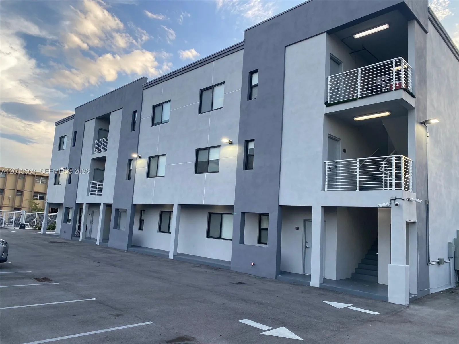 423 E 27th St 102, Hialeah, Florida 33013, Hialeah, Florida 33013, 2 Bedrooms Bedrooms, ,2 BathroomsBathrooms,Residential Lease,For Rent,423 E 27th St 102, Hialeah, Florida 33013,A12013503