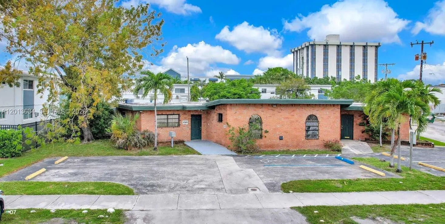 1747 Ne 124th St, North Miami, Florida 33181, North Miami, Florida 33181, ,Commercial Sale,For Sale,1747 Ne 124th St, North Miami, Florida 33181,A12013634