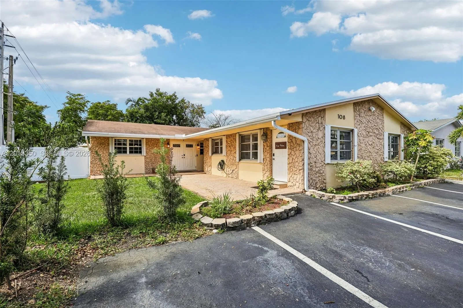 108 Se 4th Ter, Dania Beach, Florida 33004, Dania Beach, Florida 33004, ,Residential Income,For Sale,108 Se 4th Ter, Dania Beach, Florida 33004,A12013350