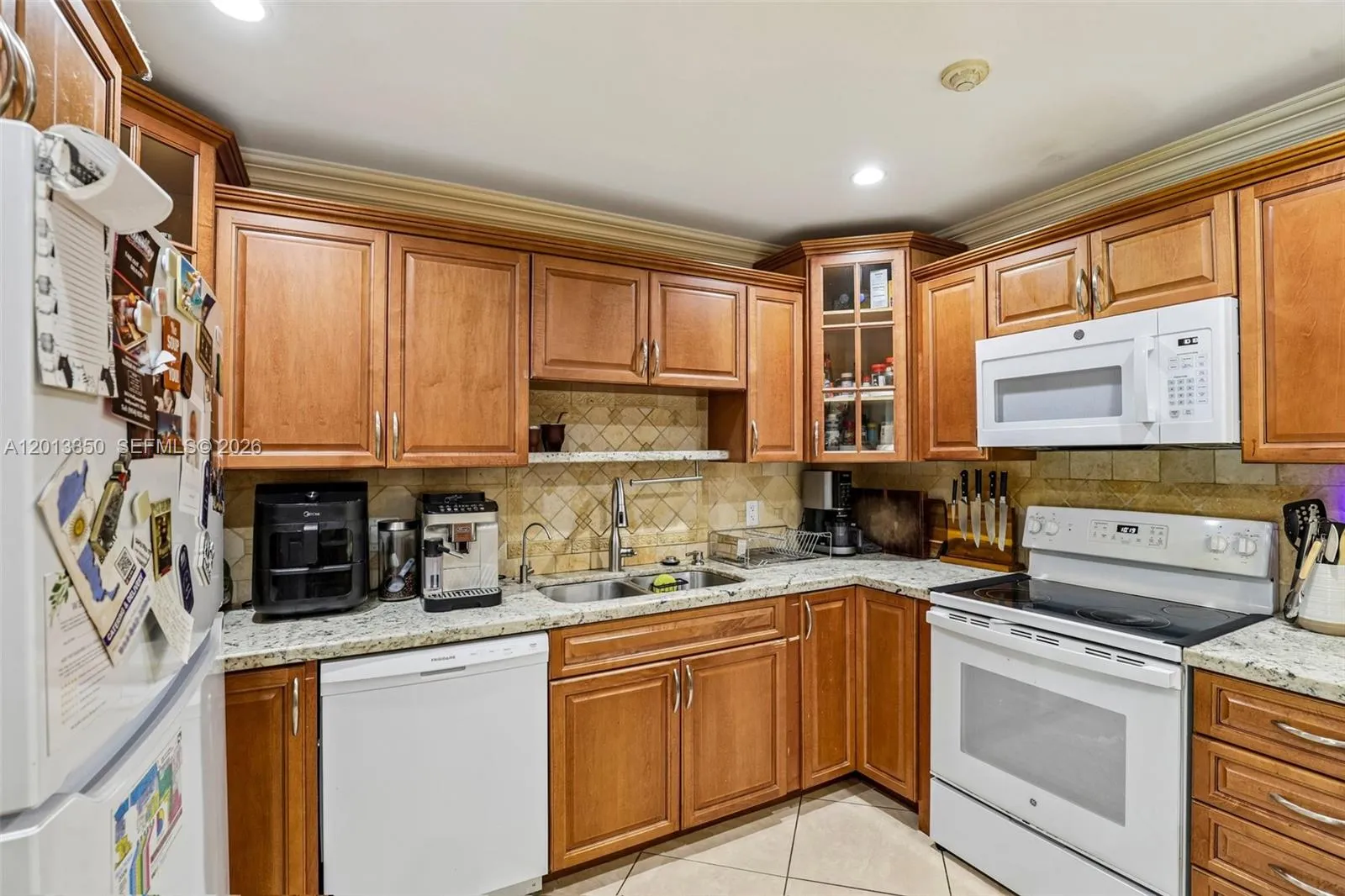 108 Se 4th Ter, Dania Beach, Florida 33004, Dania Beach, Florida 33004, ,Residential Income,For Sale,108 Se 4th Ter, Dania Beach, Florida 33004,A12013350