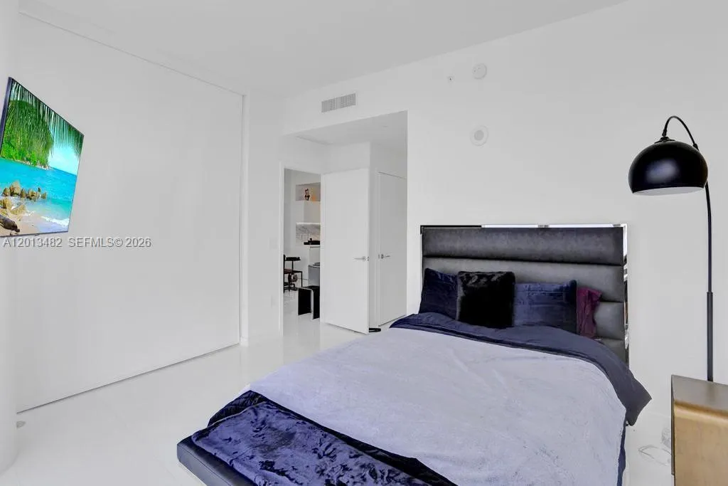 851 Ne 1st Ave 2900, Miami, Florida 33132, Miami, Florida 33132, 1 Bedroom Bedrooms, ,2 BathroomsBathrooms,Residential Lease,For Rent,851 Ne 1st Ave 2900, Miami, Florida 33132,A12013482