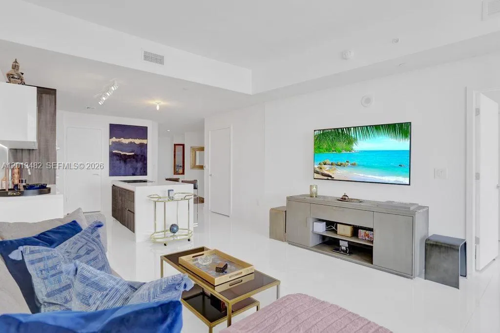 851 Ne 1st Ave 2900, Miami, Florida 33132, Miami, Florida 33132, 1 Bedroom Bedrooms, ,2 BathroomsBathrooms,Residential Lease,For Rent,851 Ne 1st Ave 2900, Miami, Florida 33132,A12013482