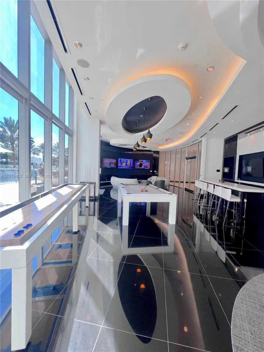 851 Ne 1st Ave 2900, Miami, Florida 33132, Miami, Florida 33132, 1 Bedroom Bedrooms, ,2 BathroomsBathrooms,Residential Lease,For Rent,851 Ne 1st Ave 2900, Miami, Florida 33132,A12013482