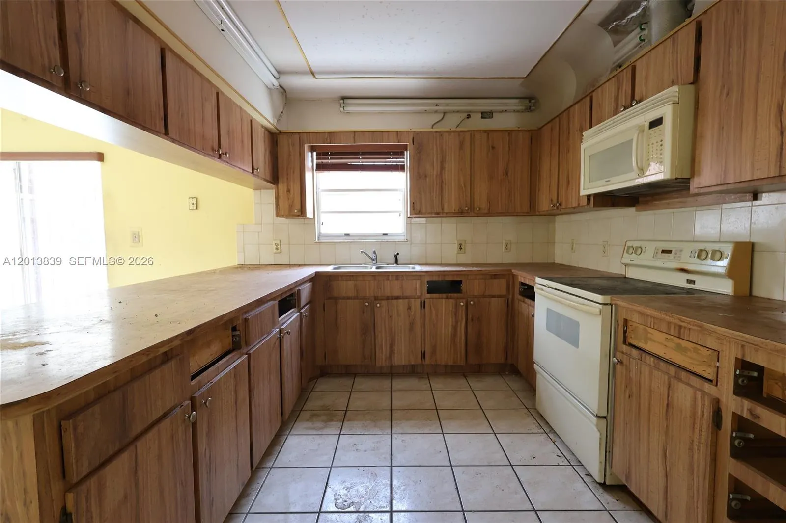 Miami, Florida 33125, ,Residential Income,For Sale,A12013839