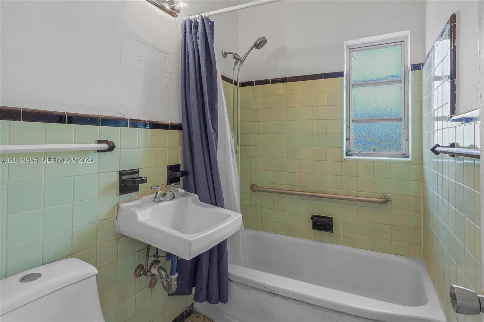 351 E 14th St, Hialeah, Florida 33010, Hialeah, Florida 33010, ,Residential Income,For Sale,351 E 14th St, Hialeah, Florida 33010,A12013905