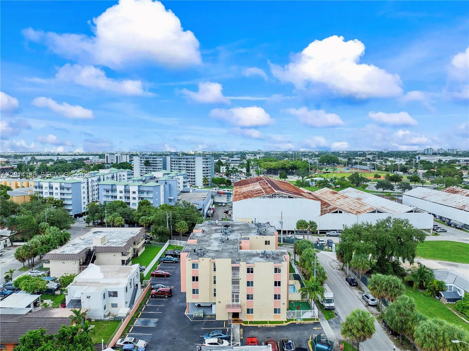 2400 Nw 16th St Rd, Miami, Florida 33125, Miami, Florida 33125, ,Residential Income,For Sale,2400 Nw 16th St Rd, Miami, Florida 33125,A12014138