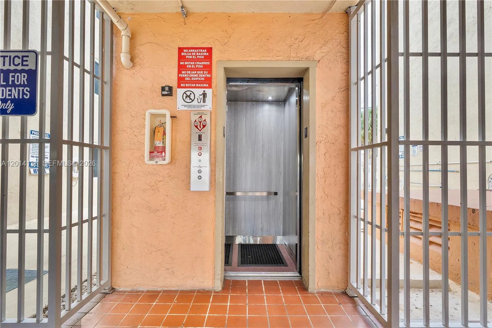 2400 Nw 16th St Rd, Miami, Florida 33125, Miami, Florida 33125, ,Residential Income,For Sale,2400 Nw 16th St Rd, Miami, Florida 33125,A12014138
