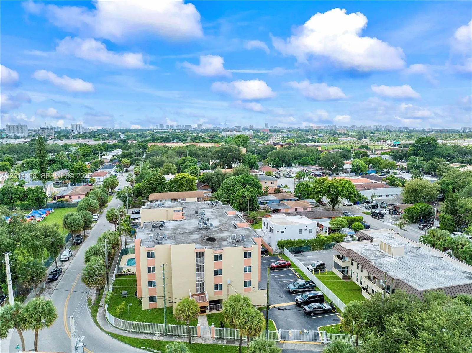 2400 Nw 16th St Rd, Miami, Florida 33125, Miami, Florida 33125, ,Residential Income,For Sale,2400 Nw 16th St Rd, Miami, Florida 33125,A12014138