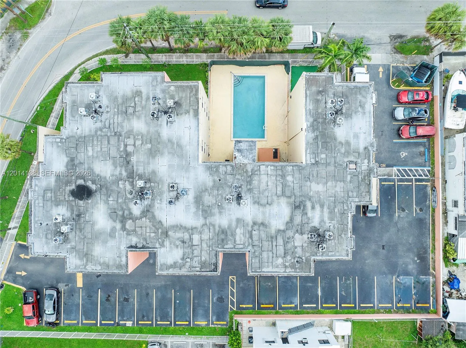 2400 Nw 16th St Rd, Miami, Florida 33125, Miami, Florida 33125, ,Residential Income,For Sale,2400 Nw 16th St Rd, Miami, Florida 33125,A12014138