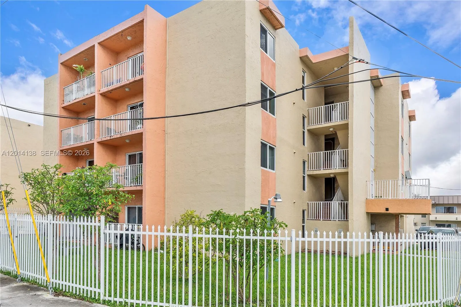 2400 Nw 16th St Rd, Miami, Florida 33125, Miami, Florida 33125, ,Residential Income,For Sale,2400 Nw 16th St Rd, Miami, Florida 33125,A12014138