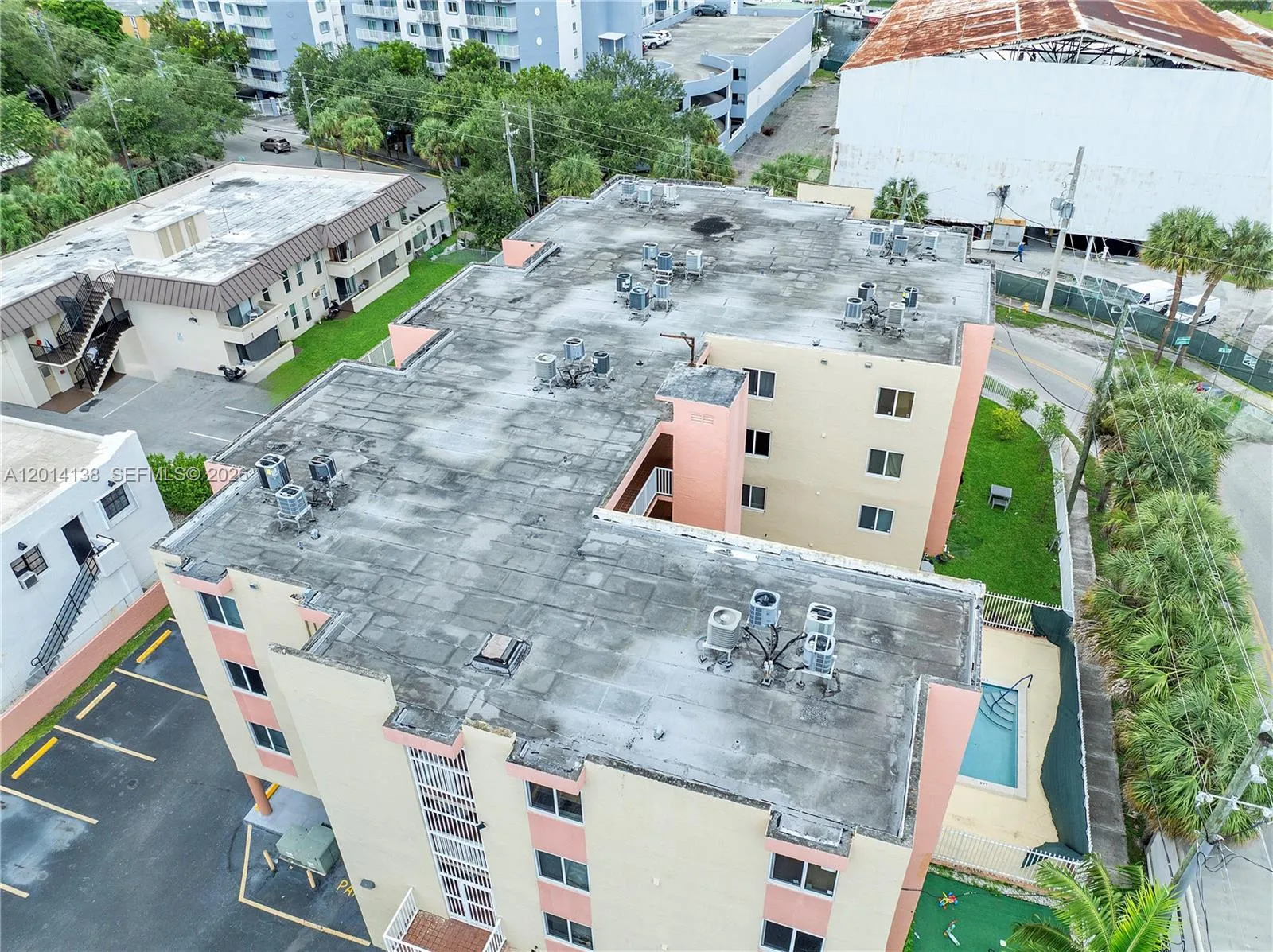 2400 Nw 16th St Rd, Miami, Florida 33125, Miami, Florida 33125, ,Residential Income,For Sale,2400 Nw 16th St Rd, Miami, Florida 33125,A12014138
