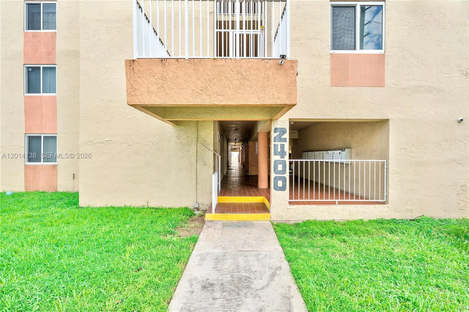 2400 Nw 16th St Rd, Miami, Florida 33125, Miami, Florida 33125, ,Residential Income,For Sale,2400 Nw 16th St Rd, Miami, Florida 33125,A12014138