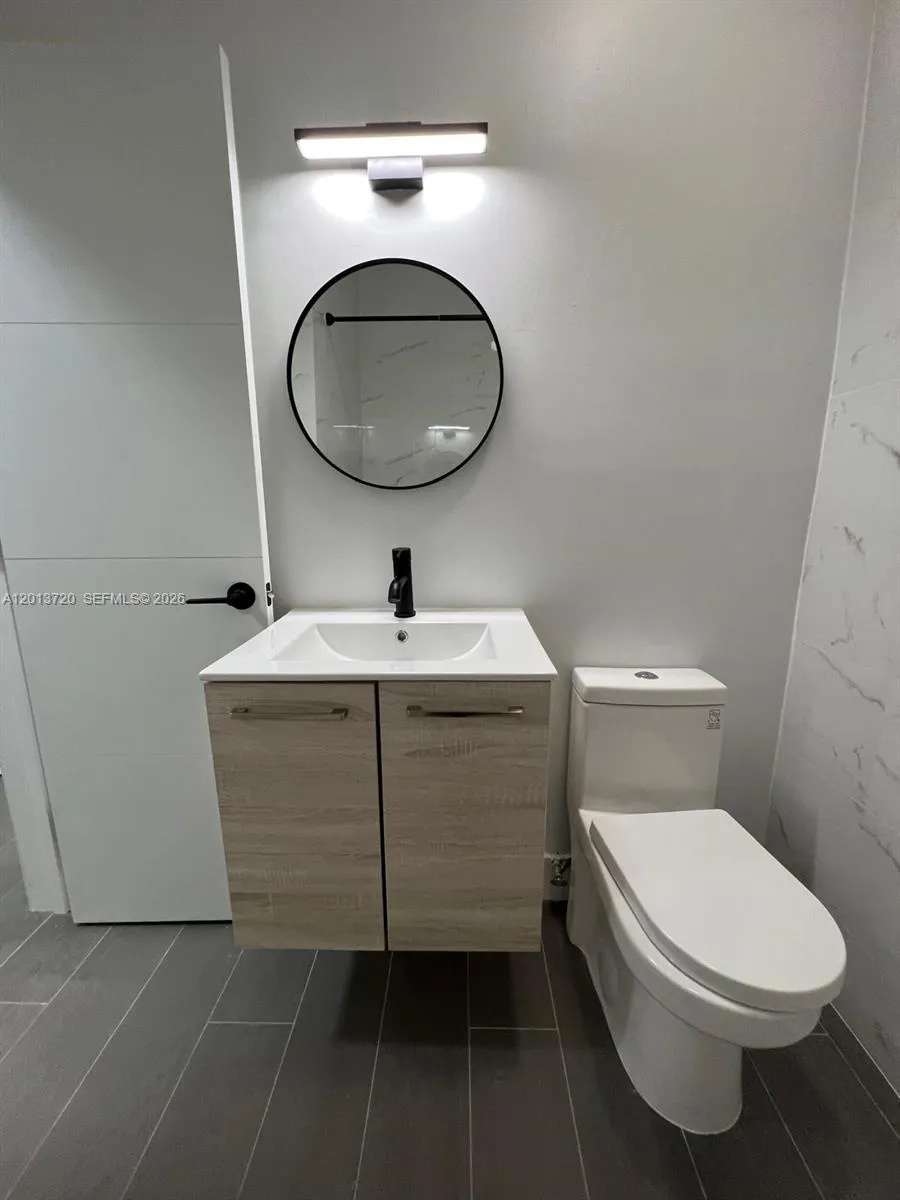 2640 Ne 215th St 2640, Miami, Florida 33180, Miami, Florida 33180, 2 Bedrooms Bedrooms, ,2 BathroomsBathrooms,Residential Lease,For Rent,2640 Ne 215th St 2640, Miami, Florida 33180,A12013720