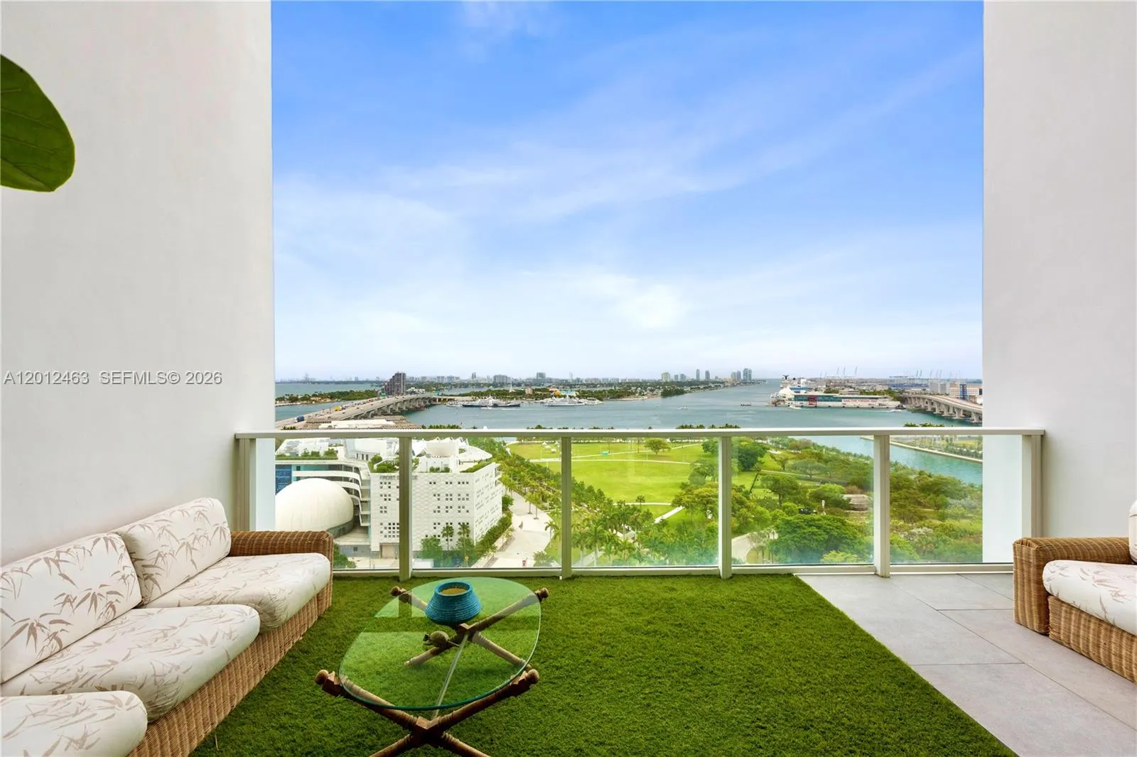 1040 Biscayne Blvd 1602, Miami, Florida 33132, Miami, Florida 33132, 2 Bedrooms Bedrooms, ,2 BathroomsBathrooms,Residential,For Sale,1040 Biscayne Blvd 1602, Miami, Florida 33132,A12012463